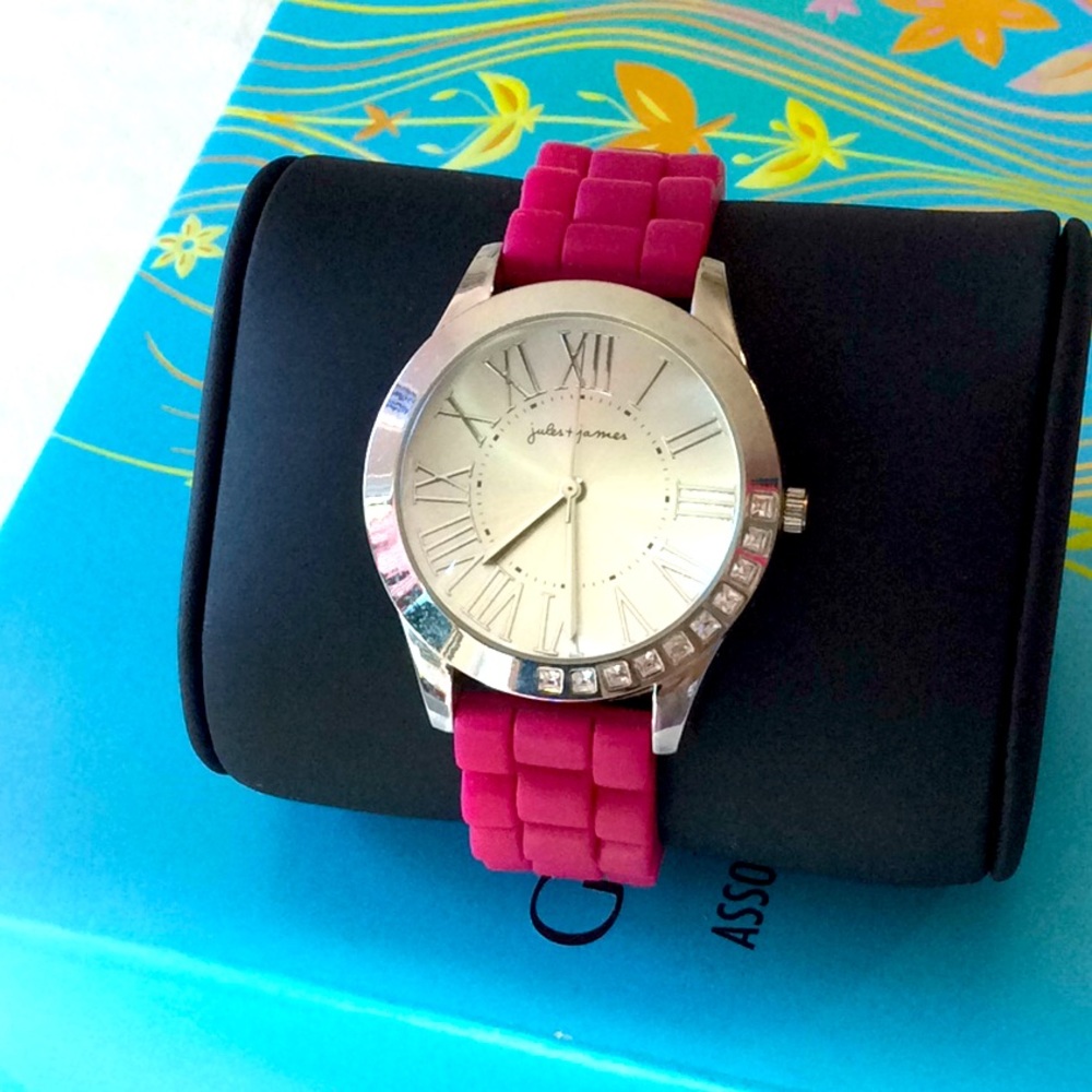Women’s Watch Fuchsia/Stainless Steel/Crystals